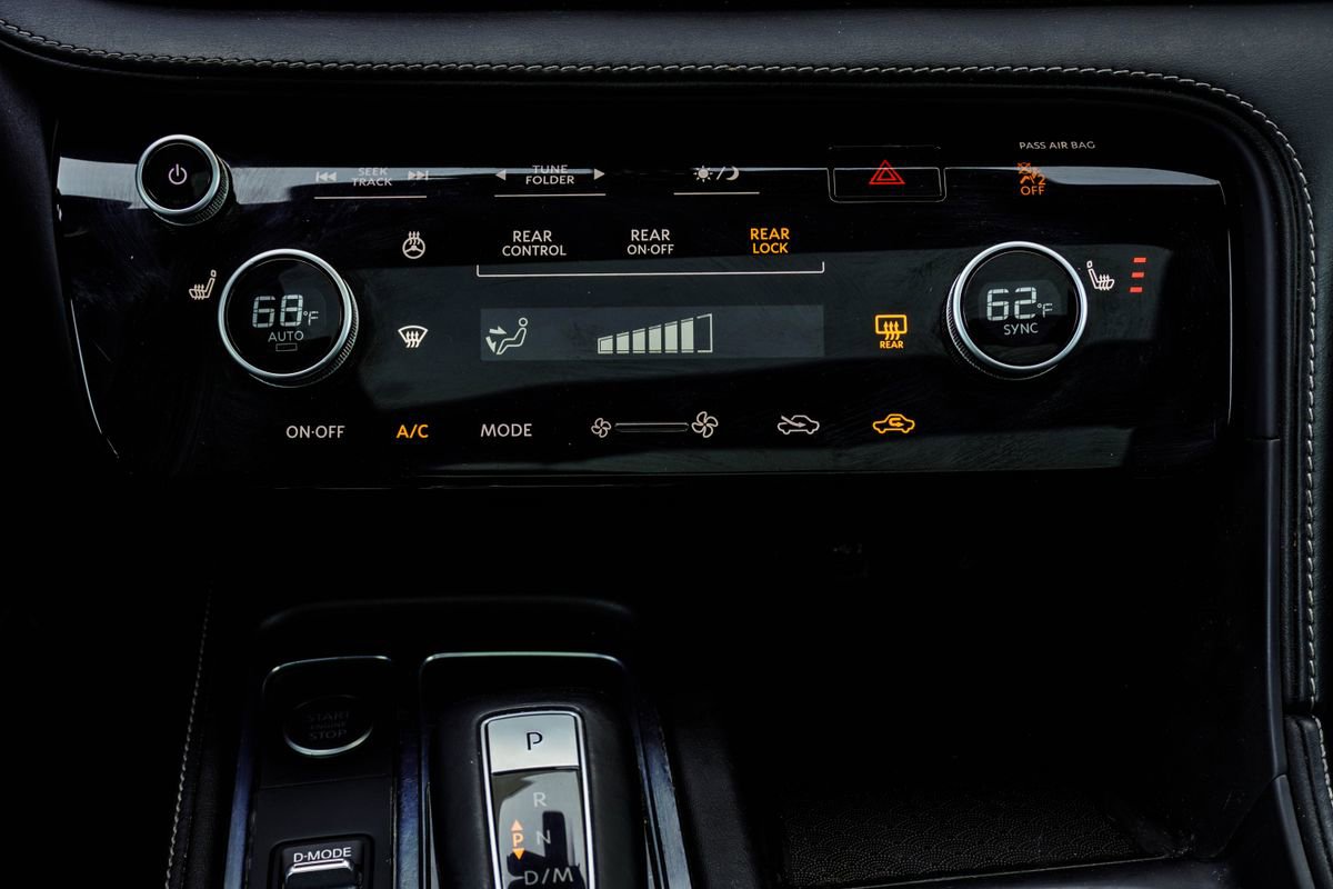 Used 2023 INFINITI QX60 Pure image 22