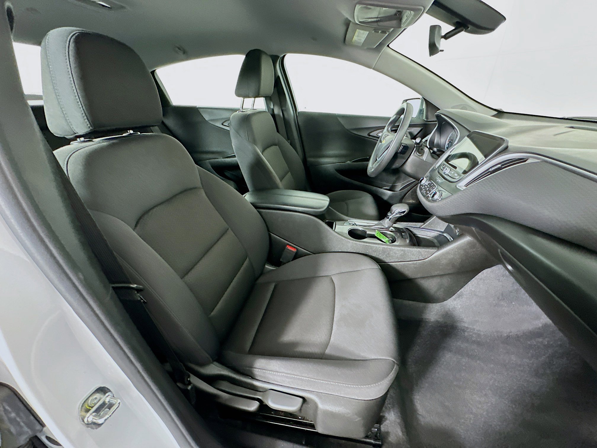 Used 2022 Chevrolet Malibu LT image 29