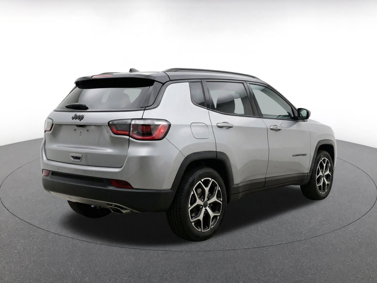 Used 2025 Jeep Compass Limited AWD/4WD image 8