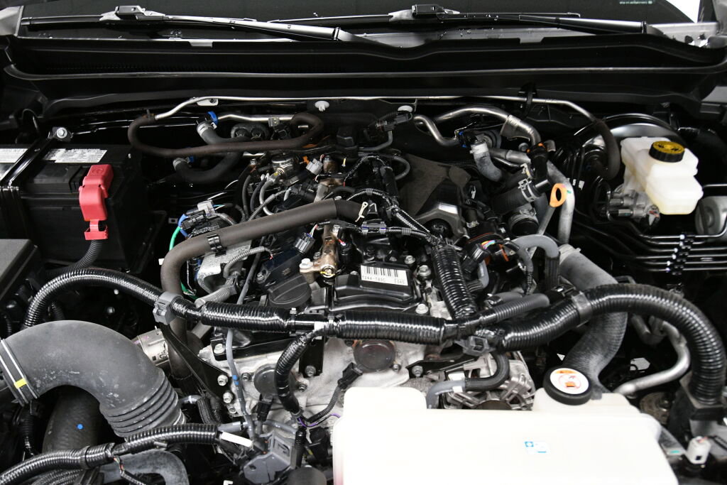 Used 2024 Toyota Tacoma TRD Off-Road image 32