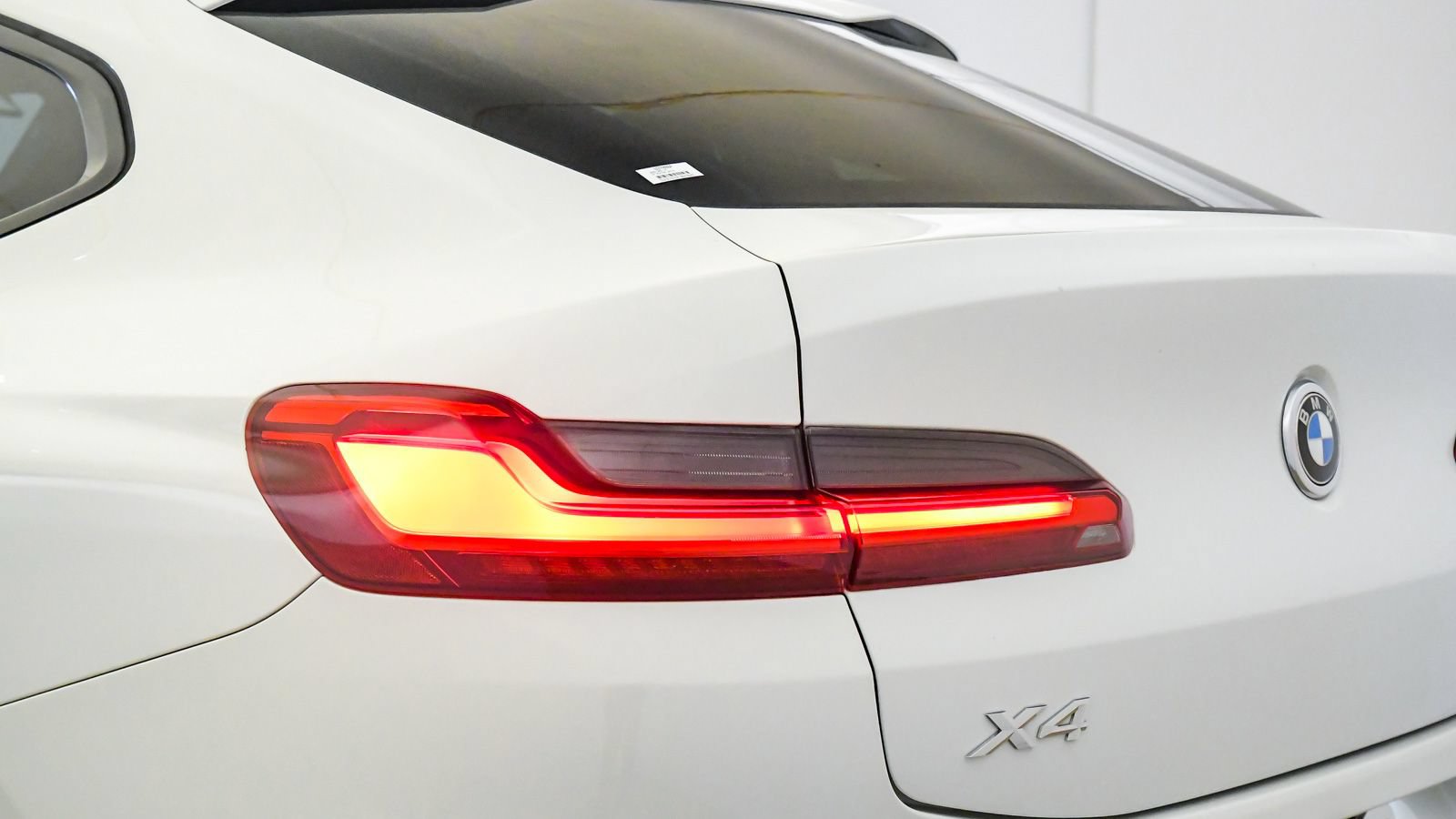 Used 2020 BMW X4 xDrive30i w/ M Sport Package 2 AWD/4WD image 12