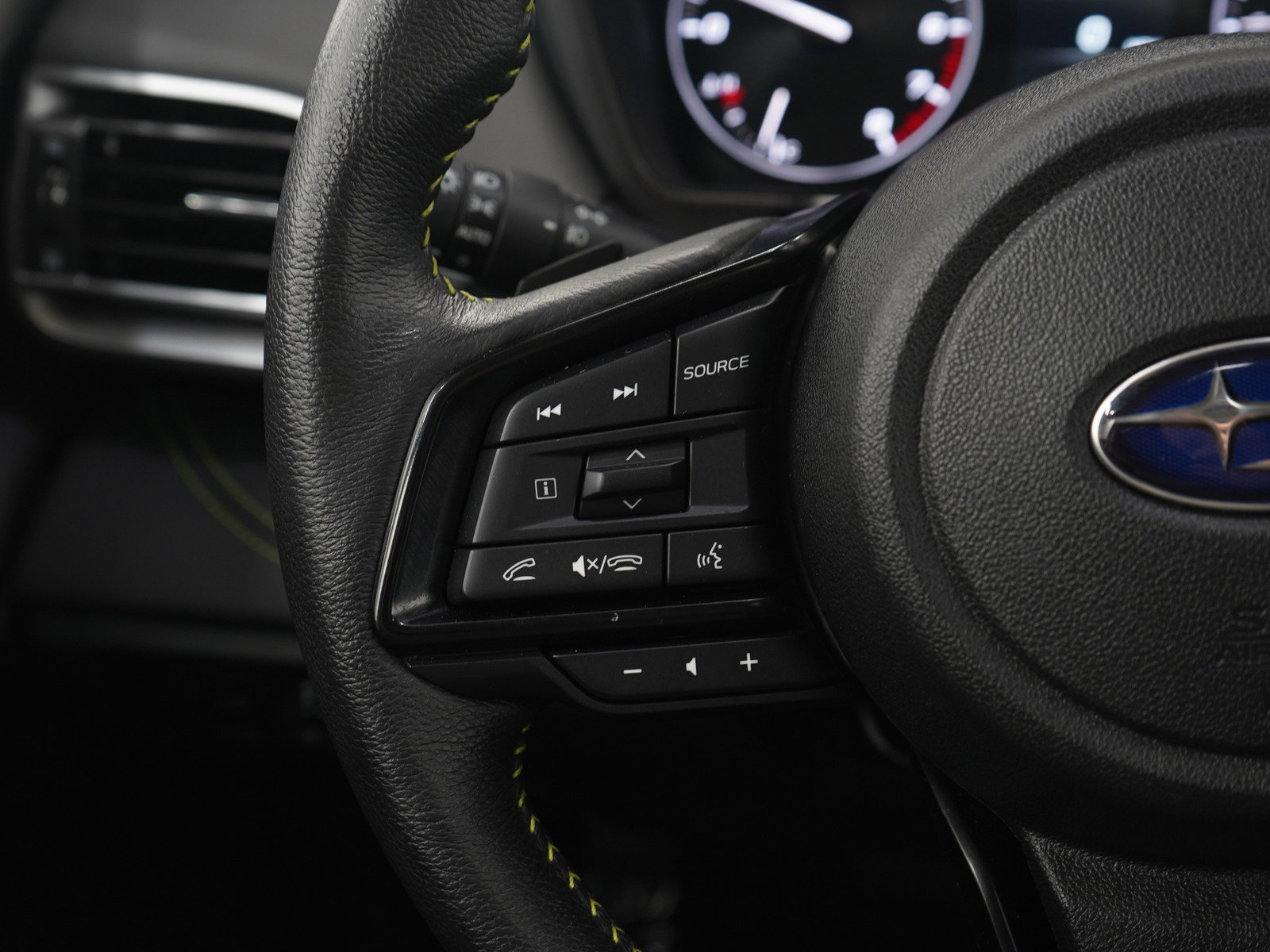 Used 2025 Subaru Outback Onyx Edition image 27