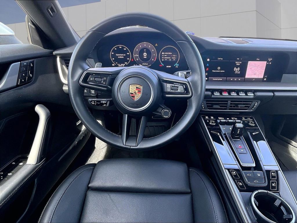 Used 2025 Porsche 911 Carrera RWD image 13