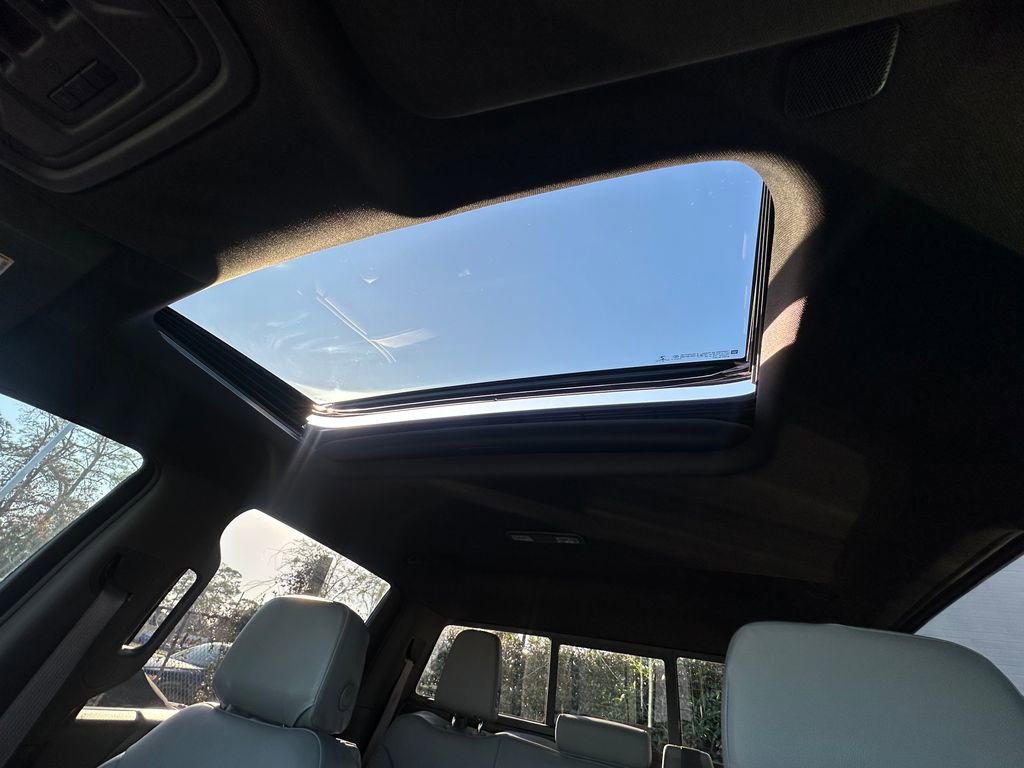 Used 2021 Chevrolet Silverado 1500 LTZ w/ LTZ Premium Package image 75