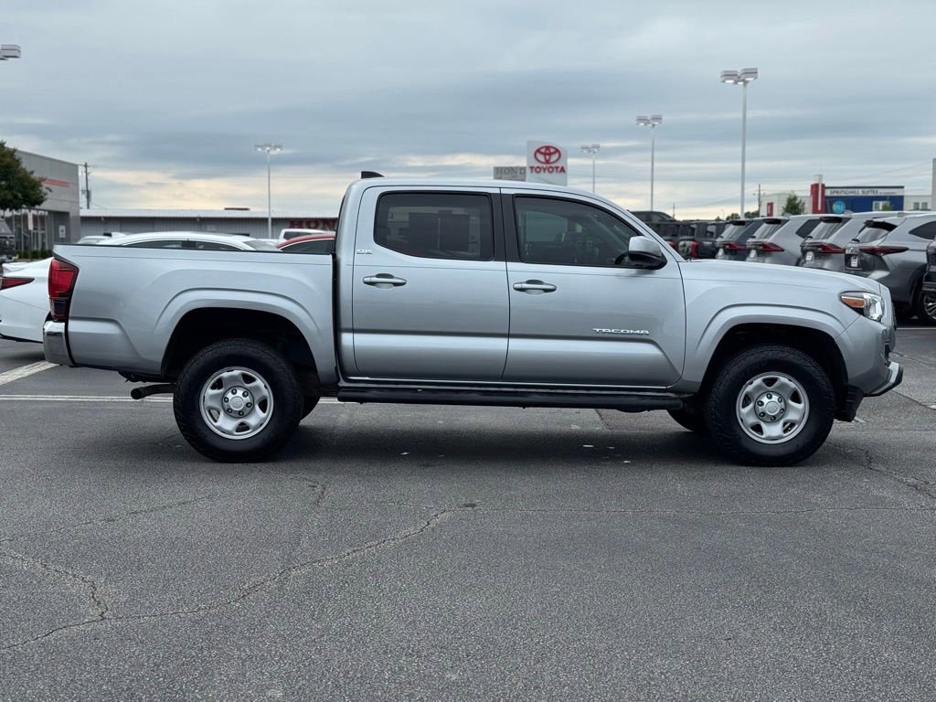 Used 2022 Toyota Tacoma SR5 RWD image 7
