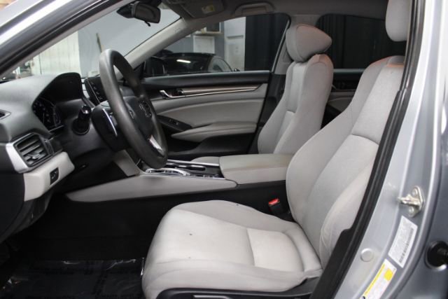 Used 2019 Honda Accord Hybrid image 12