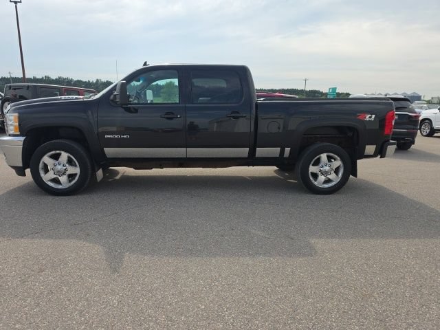 Used 2012 Chevrolet Silverado 2500 LTZ w/ LTZ Plus Package AWD/4WD image 2