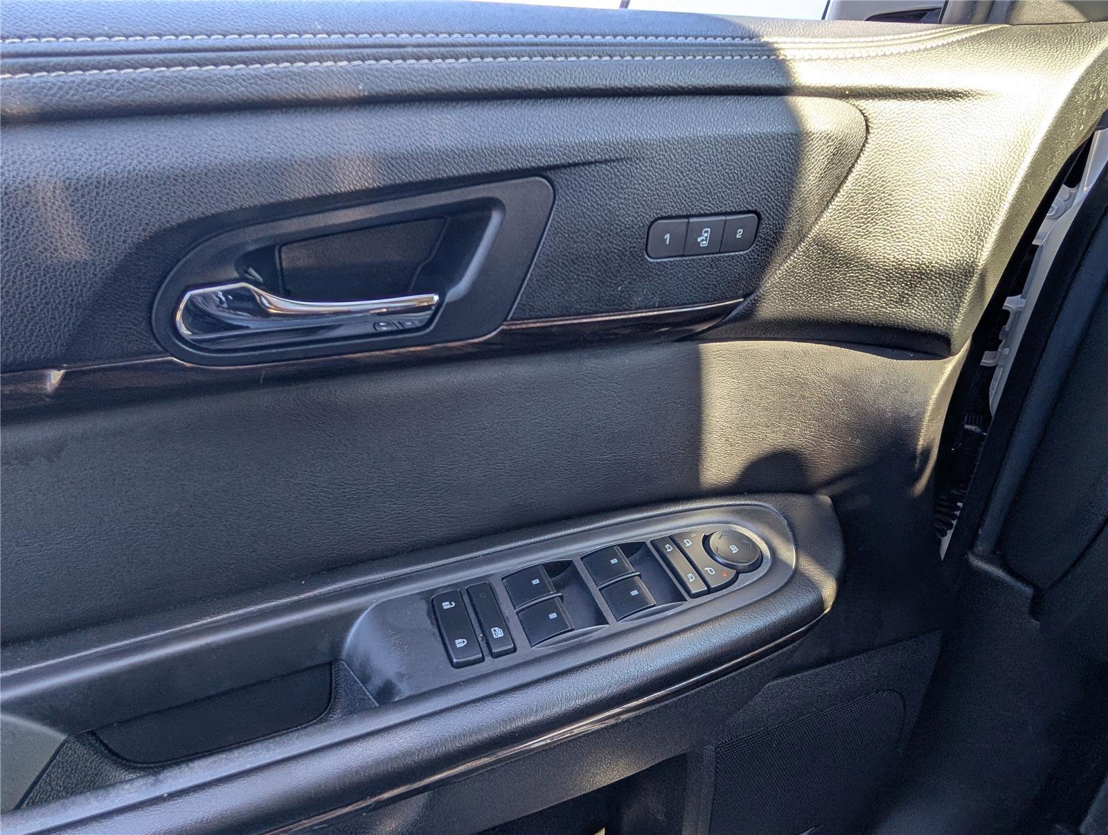 Used 2016 GMC Acadia Denali image 21