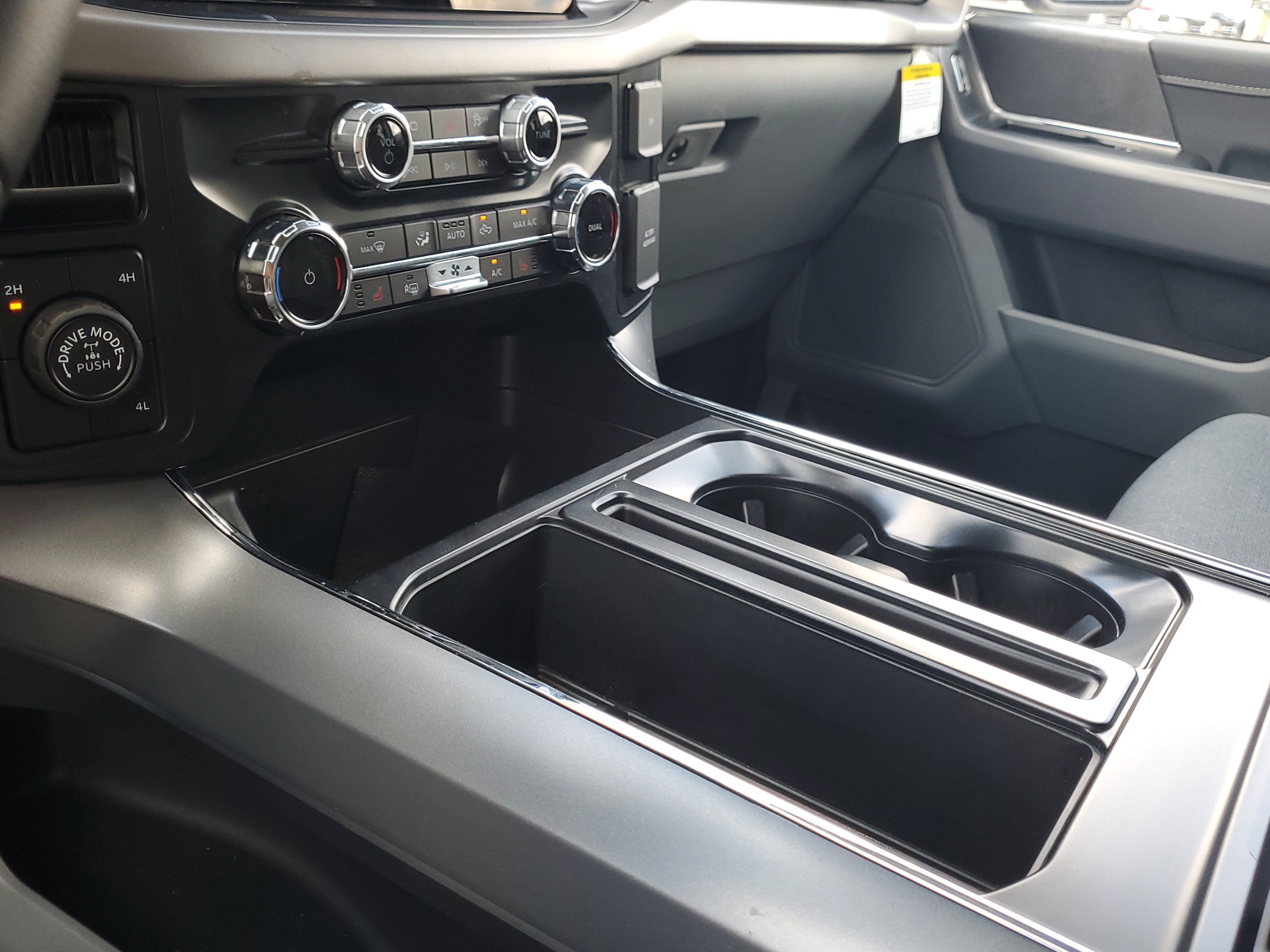 New 2025 Ford F150 XLT w/ Equipment Group 302A MID image 21