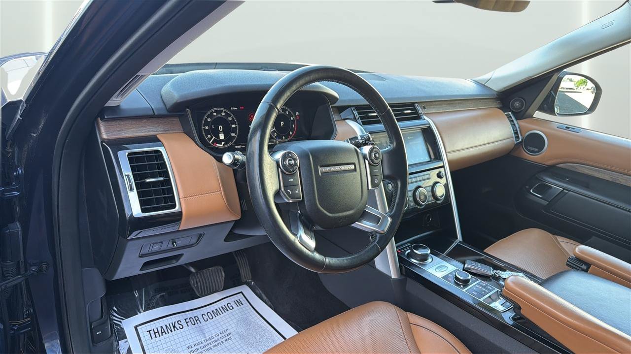 Used 2018 Land Rover Discovery HSE Luxury AWD/4WD image 17
