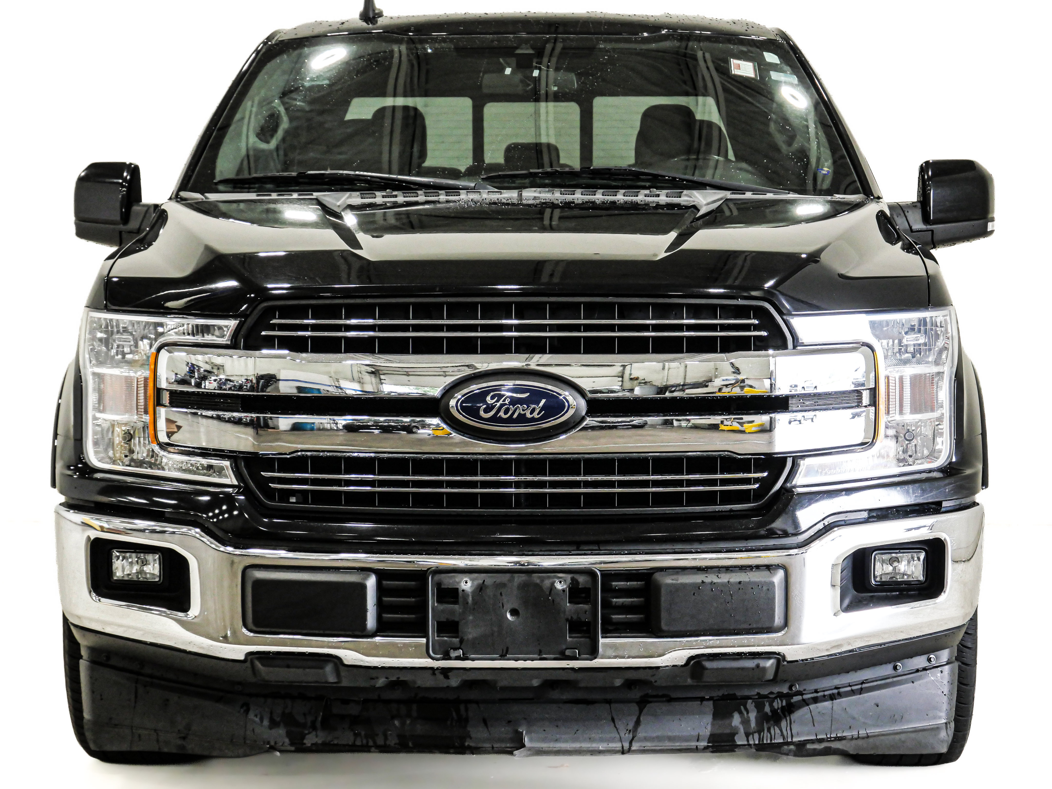 Used 2019 Ford F150 Lariat RWD image 2