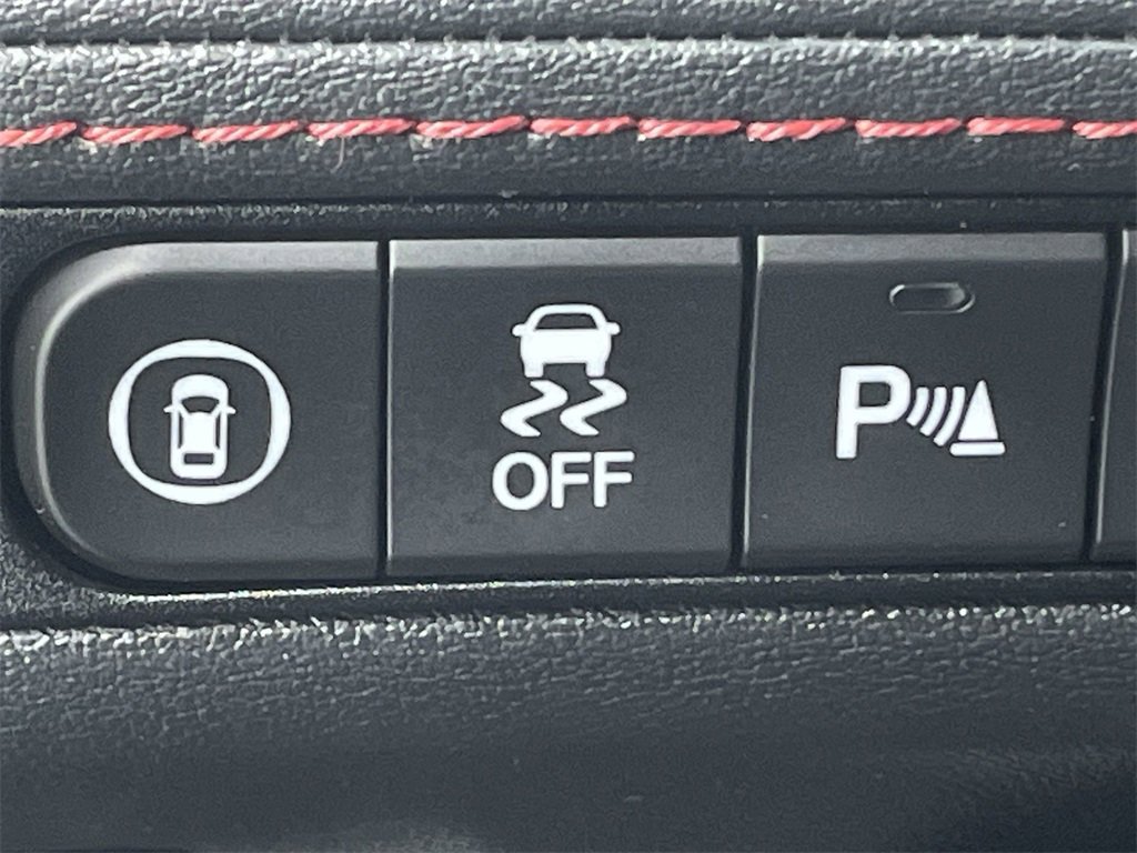 Used 2022 Acura MDX A-Spec image 17