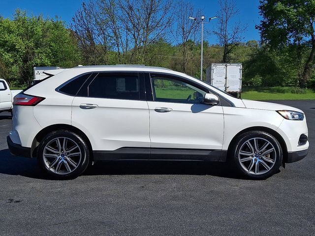 Used 2020 Ford Edge Titanium w/ Class II Trailer Tow Package AWD/4WD image 10