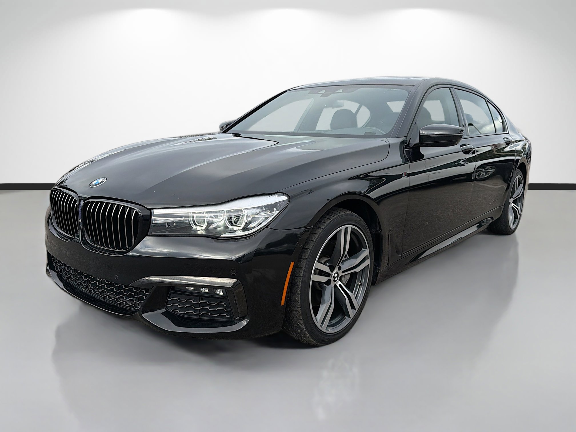 Used 2019 BMW 740i 740i w/ M Sport Package image 7