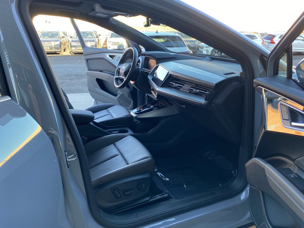 Used 2023 Audi Q4 e-tron Prestige image 20