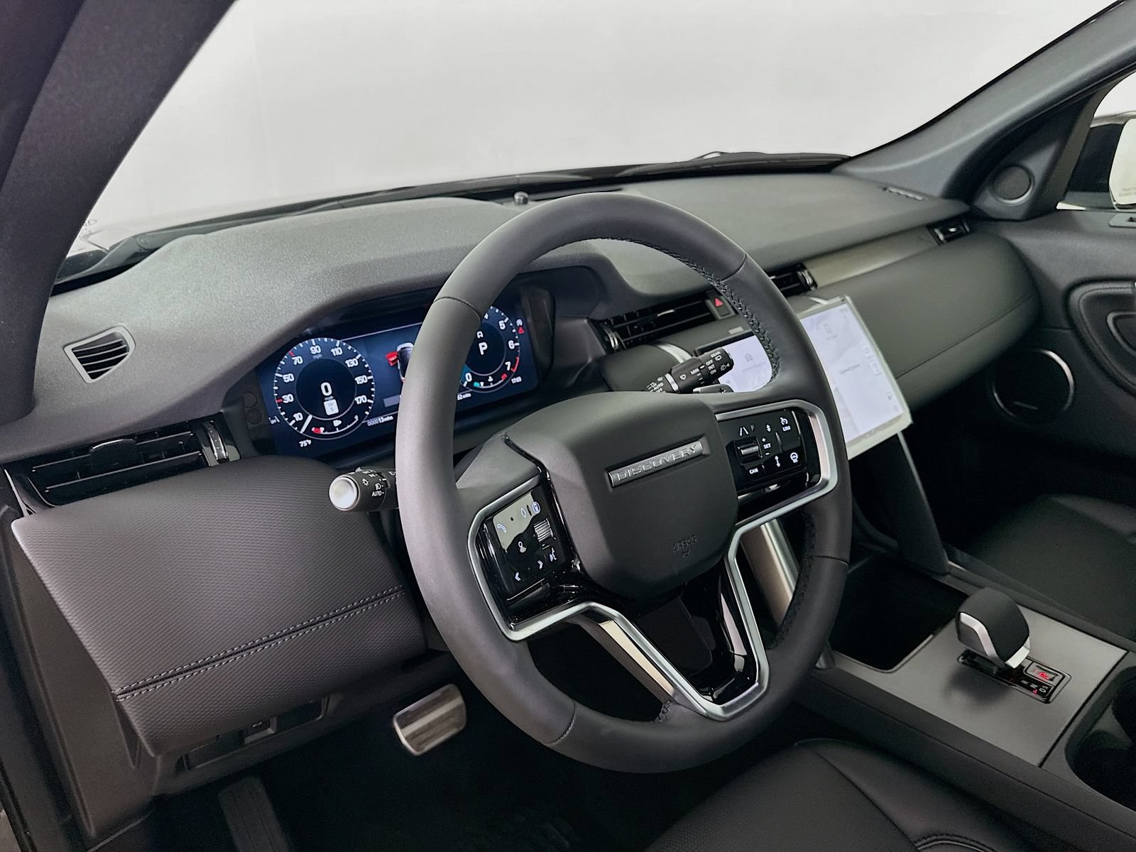 New 2026 Land Rover Discovery Sport Landmark AWD/4WD image 33