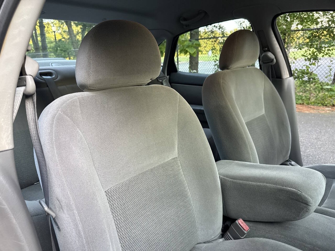 Used 2004 Ford Taurus SES FWD image 20