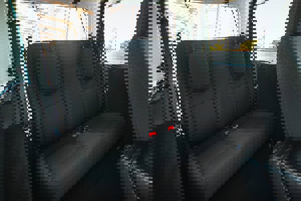 Used 2023 Jeep Wrangler Sport S image 20