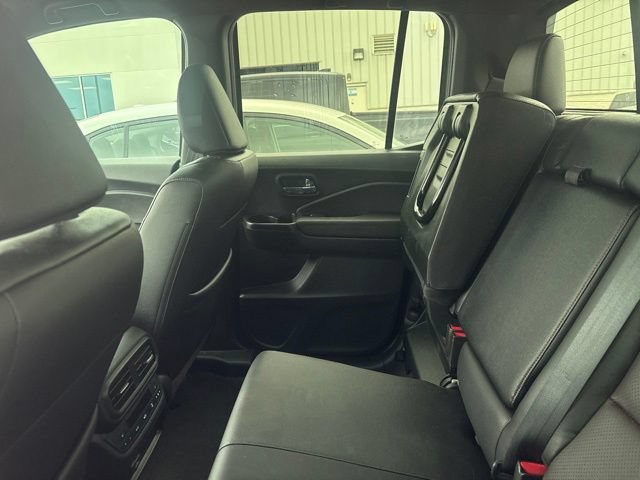 Used 2024 Honda Ridgeline Black Edition image 4