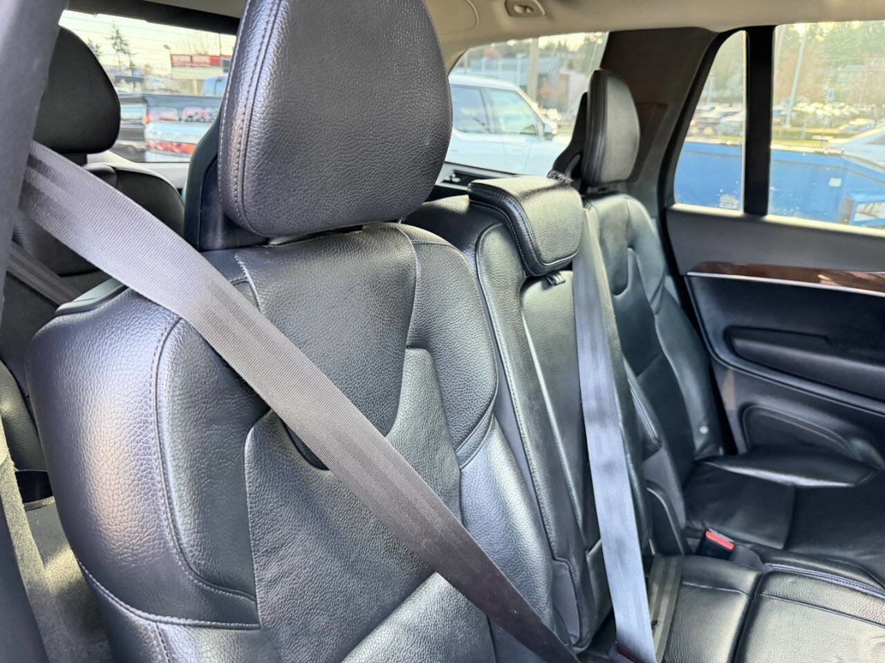 Used 2018 Volvo XC90 T6 Momentum w/ Convenience Package AWD/4WD image 23