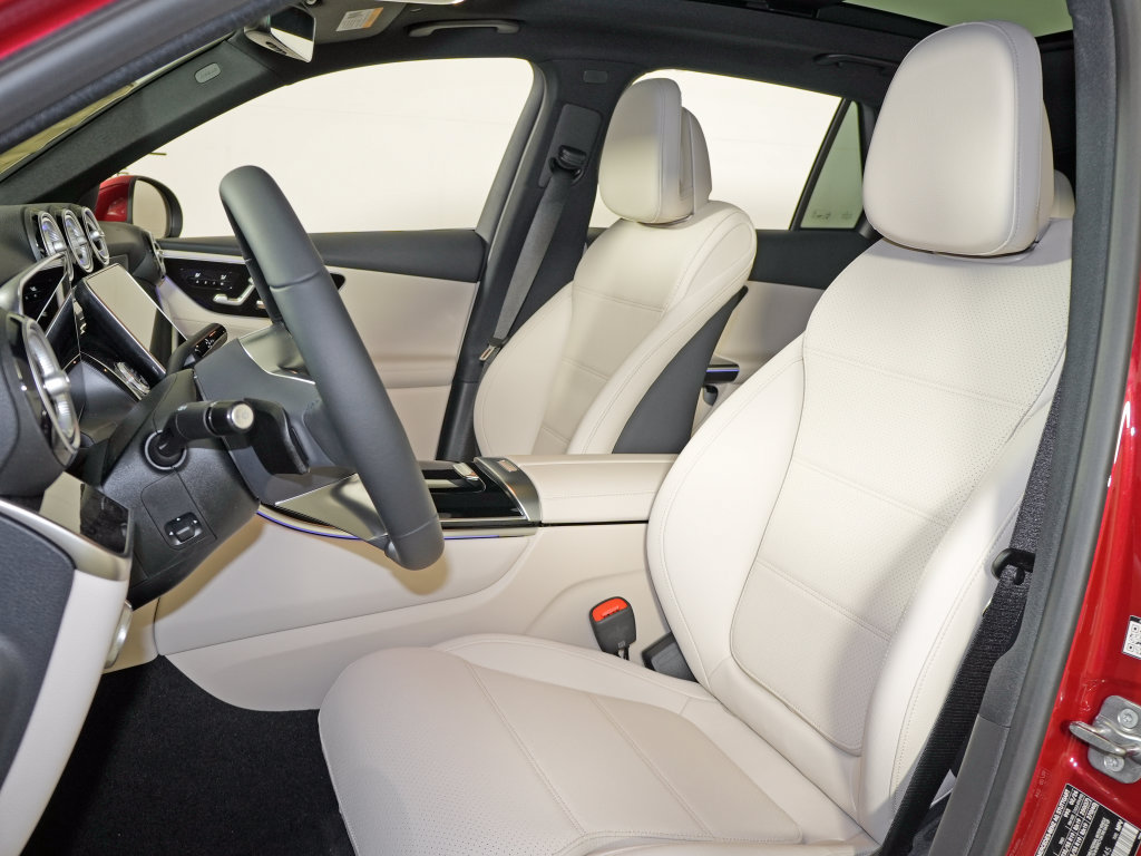 Certified 2026 Mercedes-Benz GLC 300 4MATIC image 10