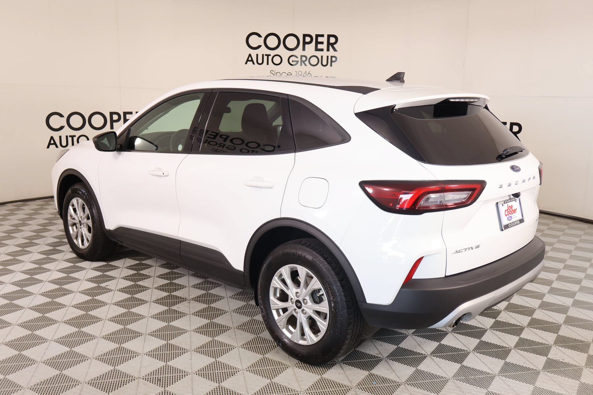 Used 2025 Ford Escape Active AWD/4WD image 21