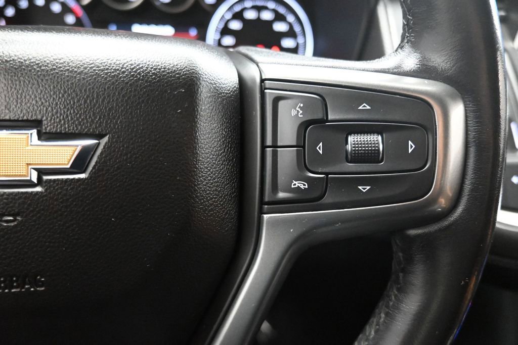 Used 2021 Chevrolet Suburban LT RWD image 18