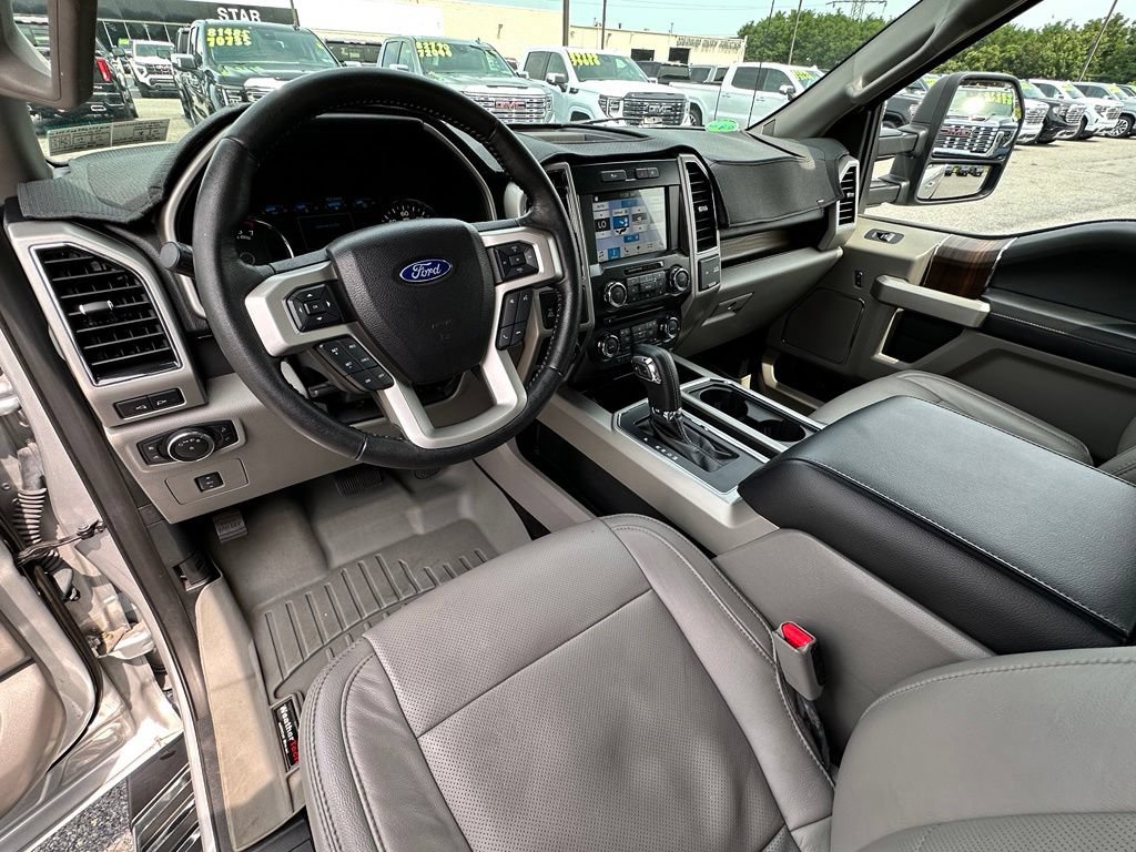 Used 2017 Ford F150 Lariat w/ Equipment Group 501A Mid AWD/4WD image 23