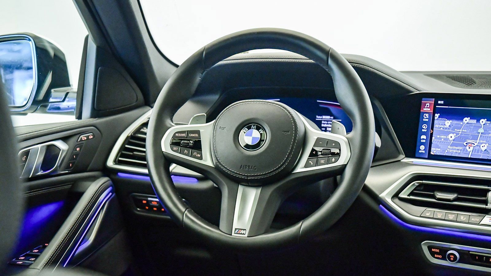 Certified 2023 BMW X6 xDrive40i w/ M Sport Package image 14