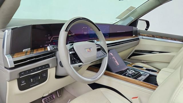 Used 2025 Cadillac Escalade Sport Platinum w/ LPO, Floor Liner Package image 19