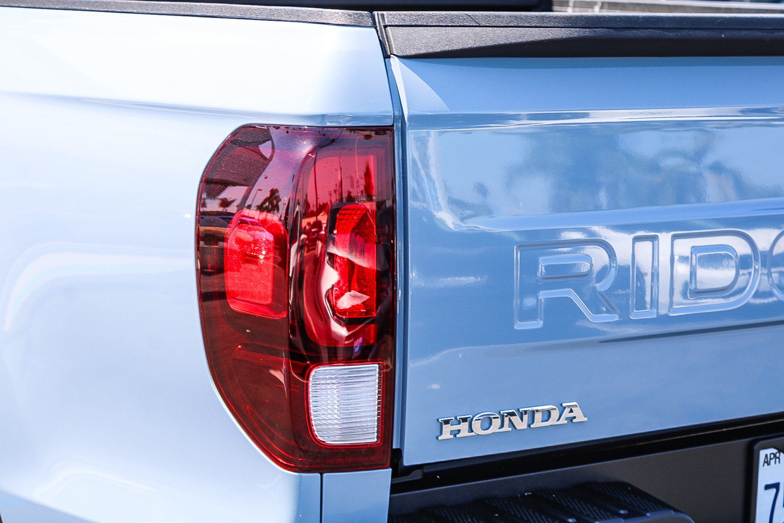 Certified 2025 Honda Ridgeline Black Edition image 10