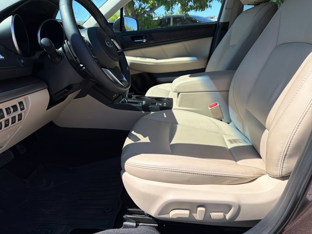 Used 2019 Subaru Outback 3.6R Limited AWD/4WD image 20