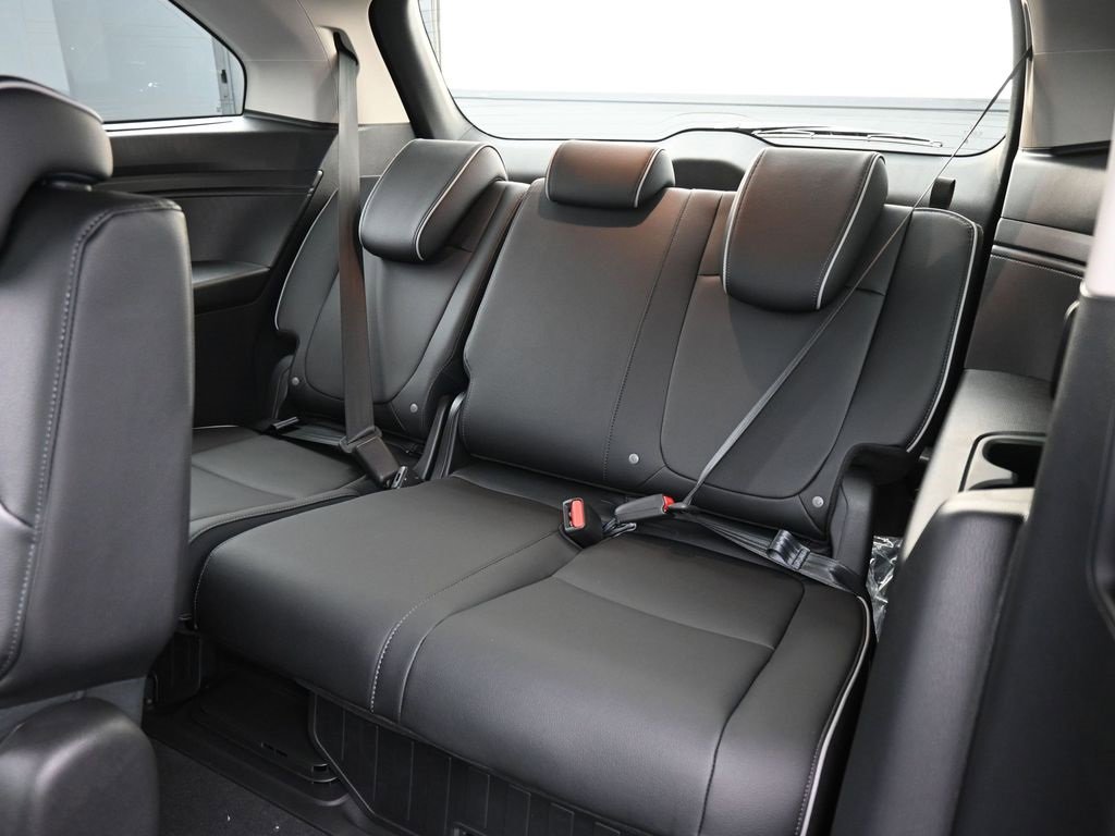 New 2026 Honda Odyssey Touring image 36