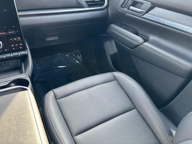 Used 2026 GMC Terrain Elevation w/ Elevation Premium Package FWD image 17