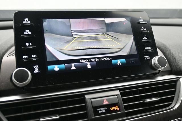 Used 2018 Honda Accord Touring image 18