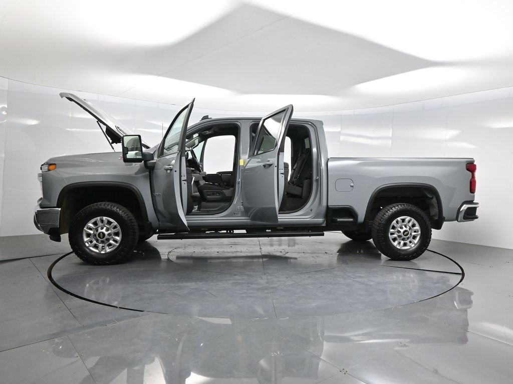 Used 2024 Chevrolet Silverado 2500 LT w/ Convenience Package image 51