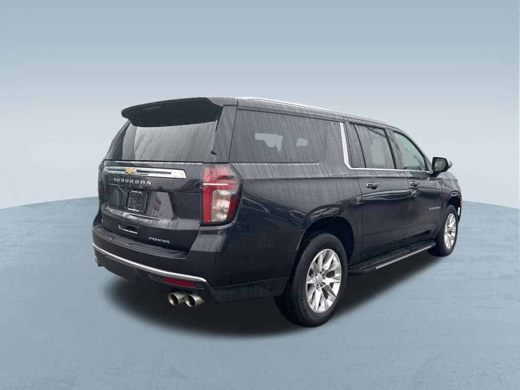 Used 2023 Chevrolet Suburban Premier image 9