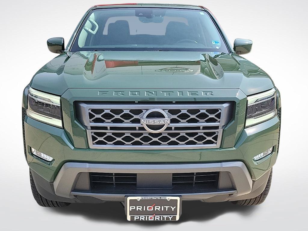 Certified 2024 Nissan Frontier SL w/ Technology Package RWD image 6