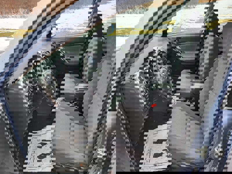 Used 2006 Toyota Matrix XR image 10