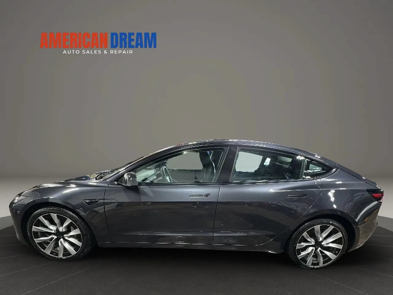 Used 2024 Tesla Model 3 Standard Range RWD image 2