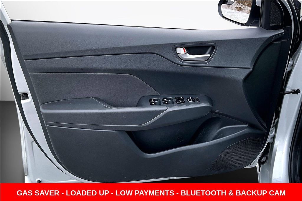 Used 2022 Hyundai Accent SEL image 18