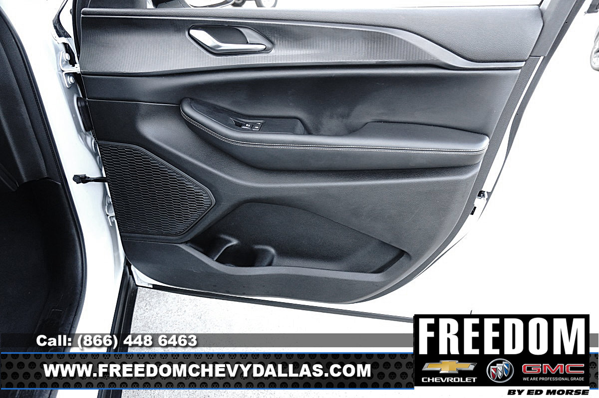 Used 2024 Jeep Grand Cherokee Altitude RWD image 34