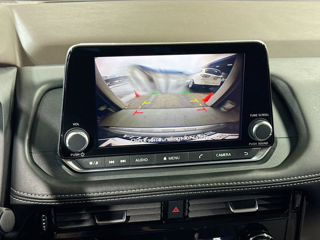 Used 2022 Nissan Rogue SV image 21