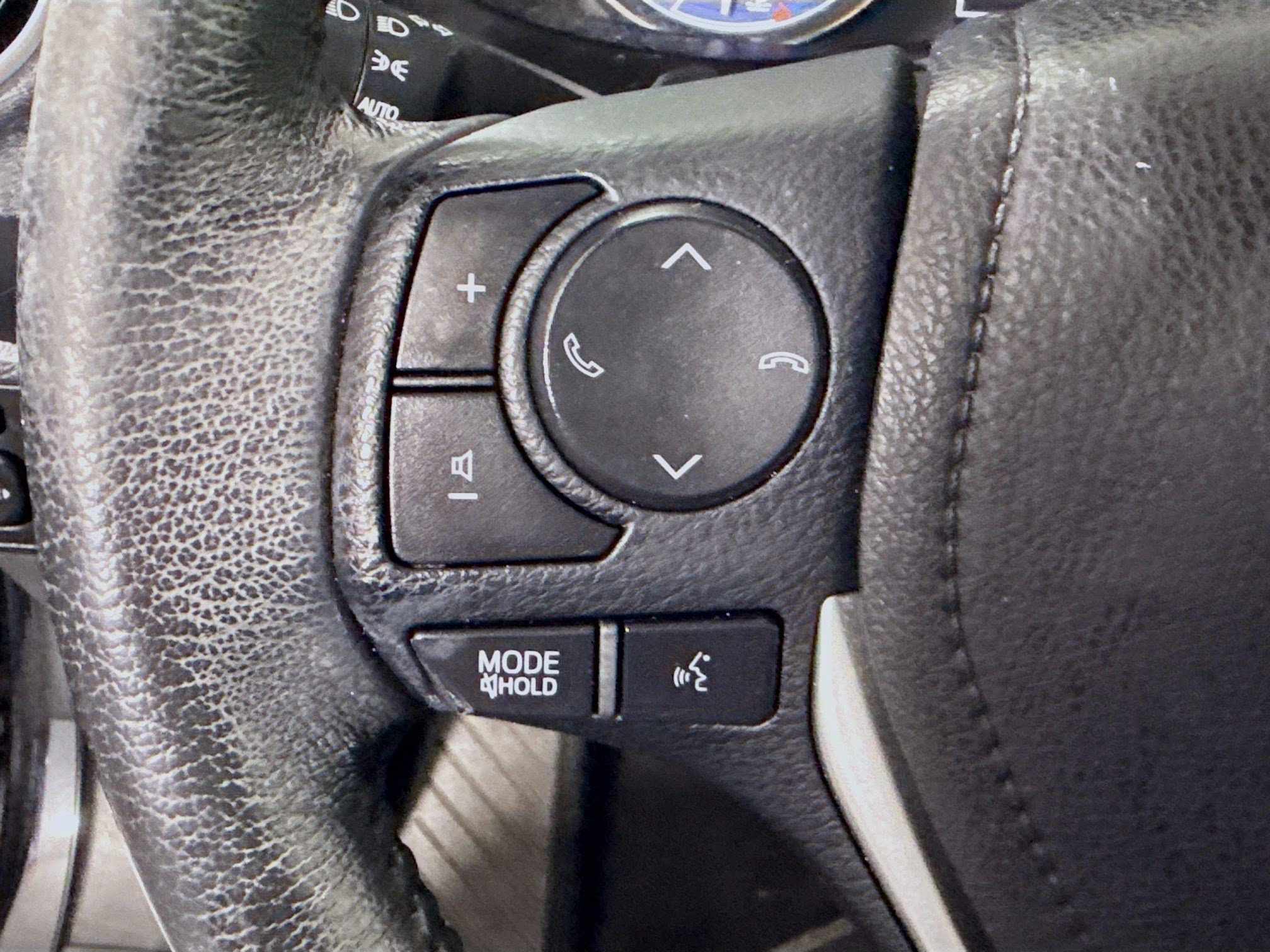 Used 2018 Toyota Corolla SE FWD image 14