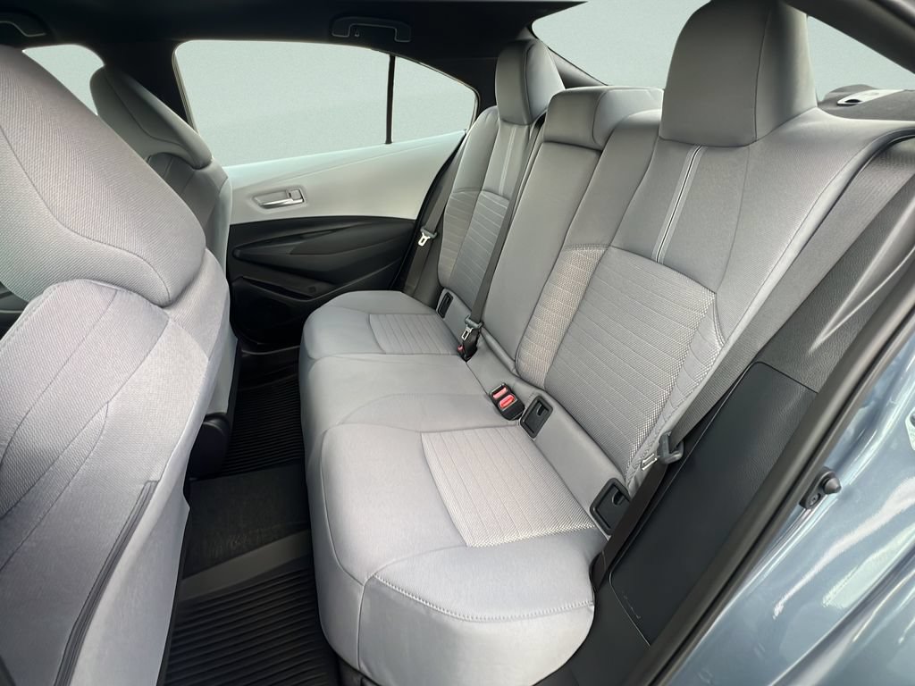 Used 2026 Toyota Corolla SE FWD image 9