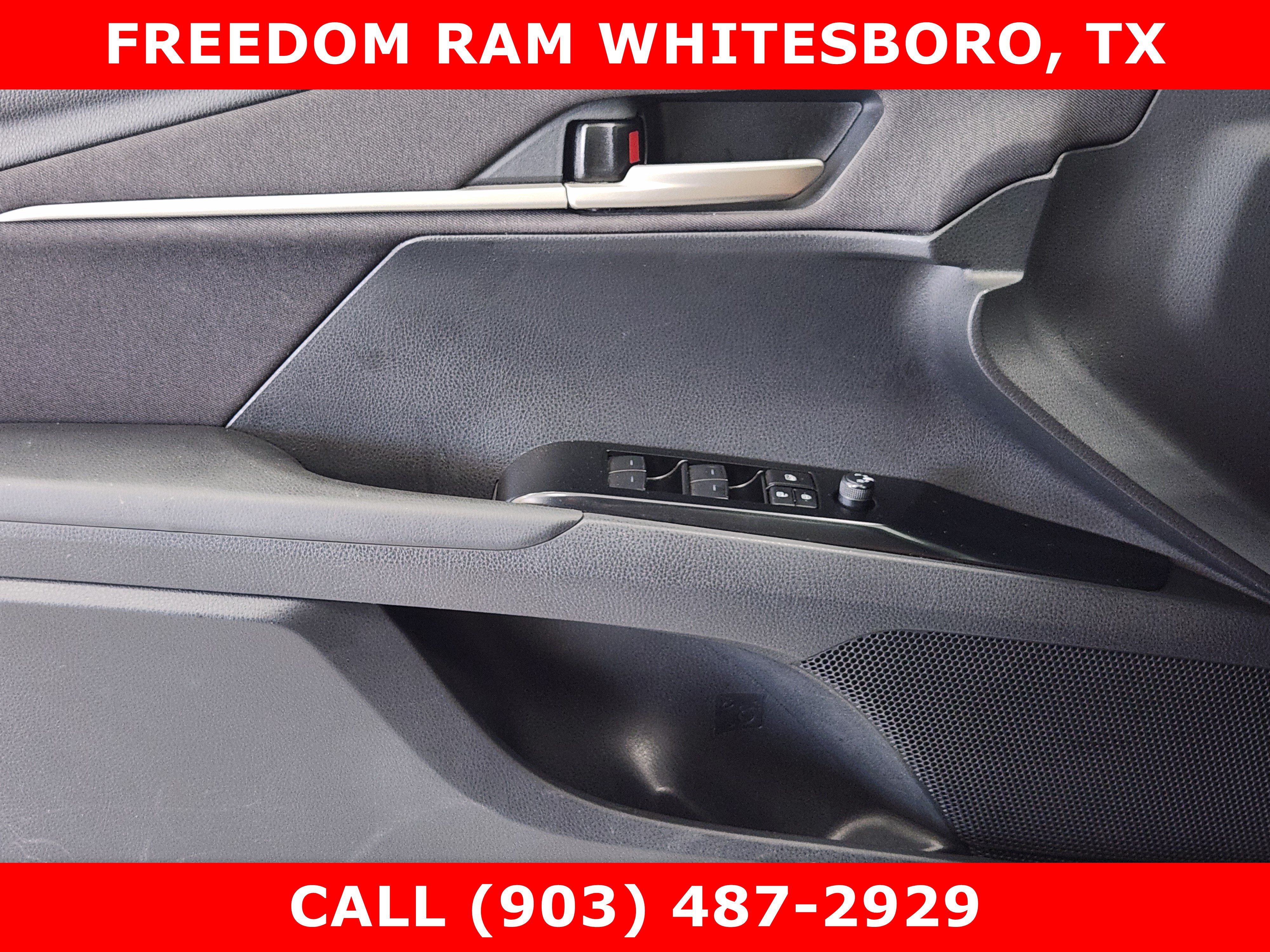 Used 2025 Toyota Camry LE FWD image 16