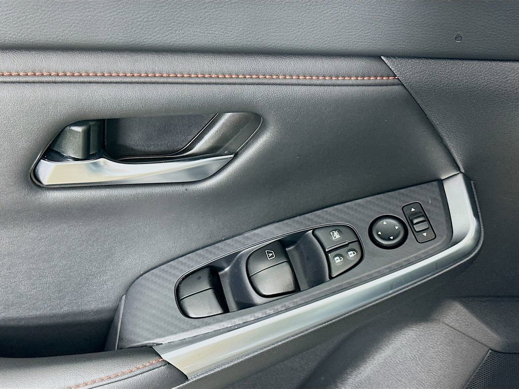 Used 2024 Nissan Sentra SR w/ SR Premium Package image 23