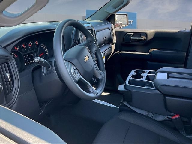 New 2026 Chevrolet Silverado 1500 Custom RWD image 9