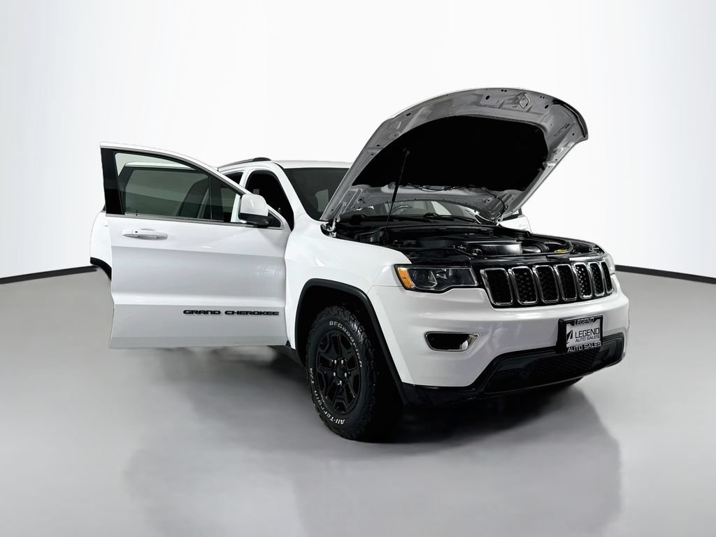 Used 2020 Jeep Grand Cherokee Laredo AWD/4WD image 21