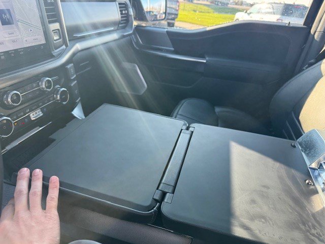 Used 2025 Ford F150 Platinum w/ Equipment Group 702A High image 30